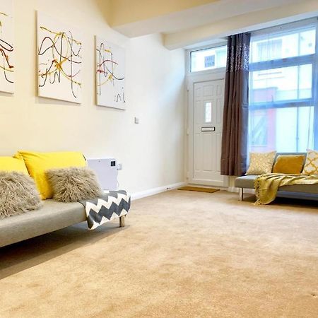 Eastbourne Beach Pier Apartment Екстер'єр фото