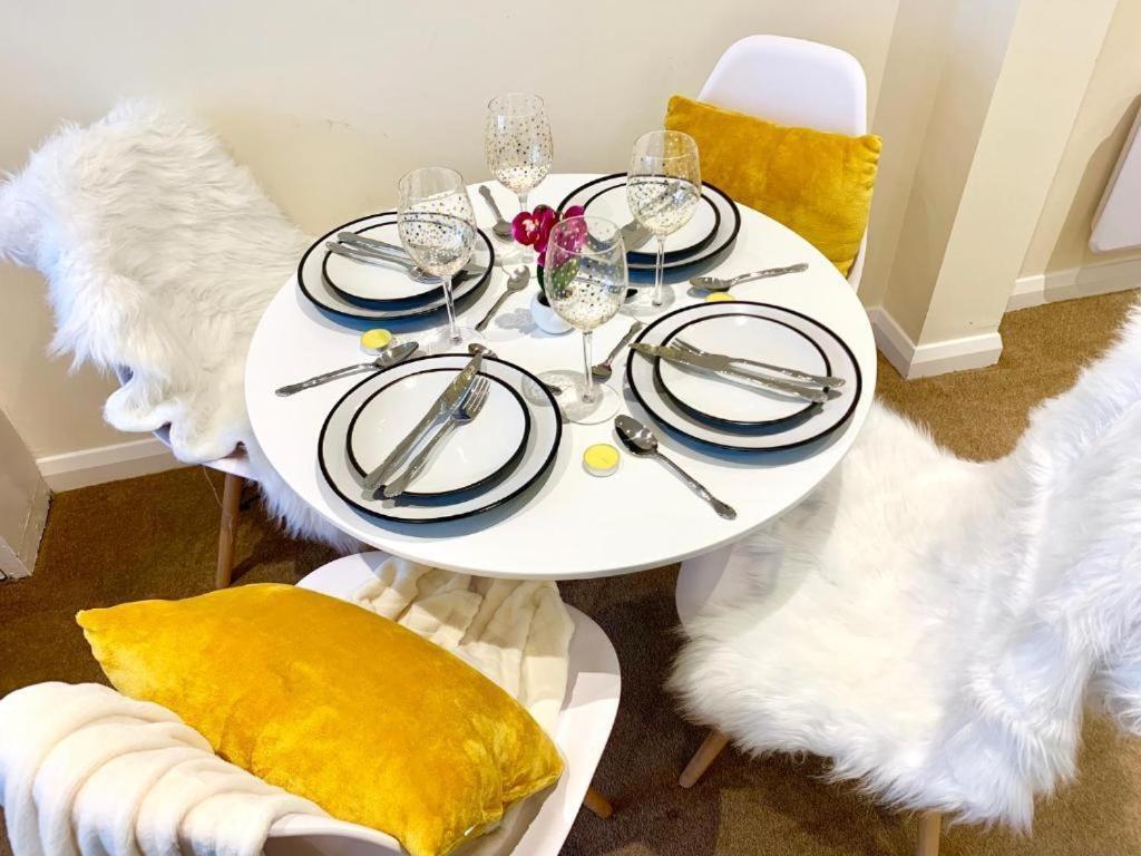 Eastbourne Beach Pier Apartment Екстер'єр фото